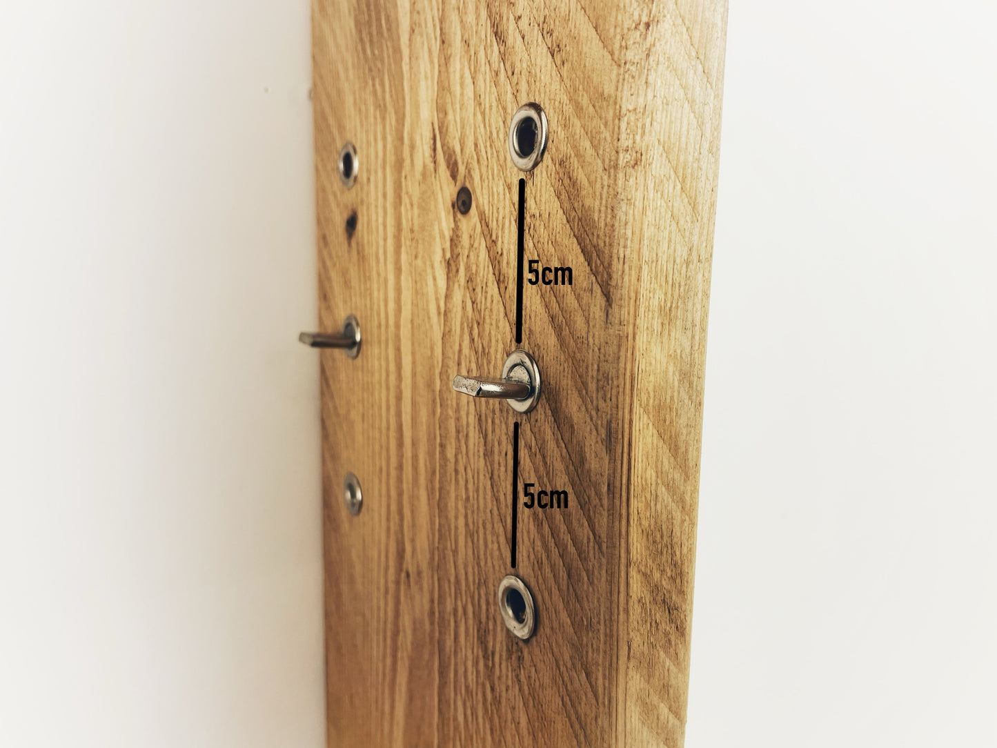 Box Shelf with Adjustable Ledge