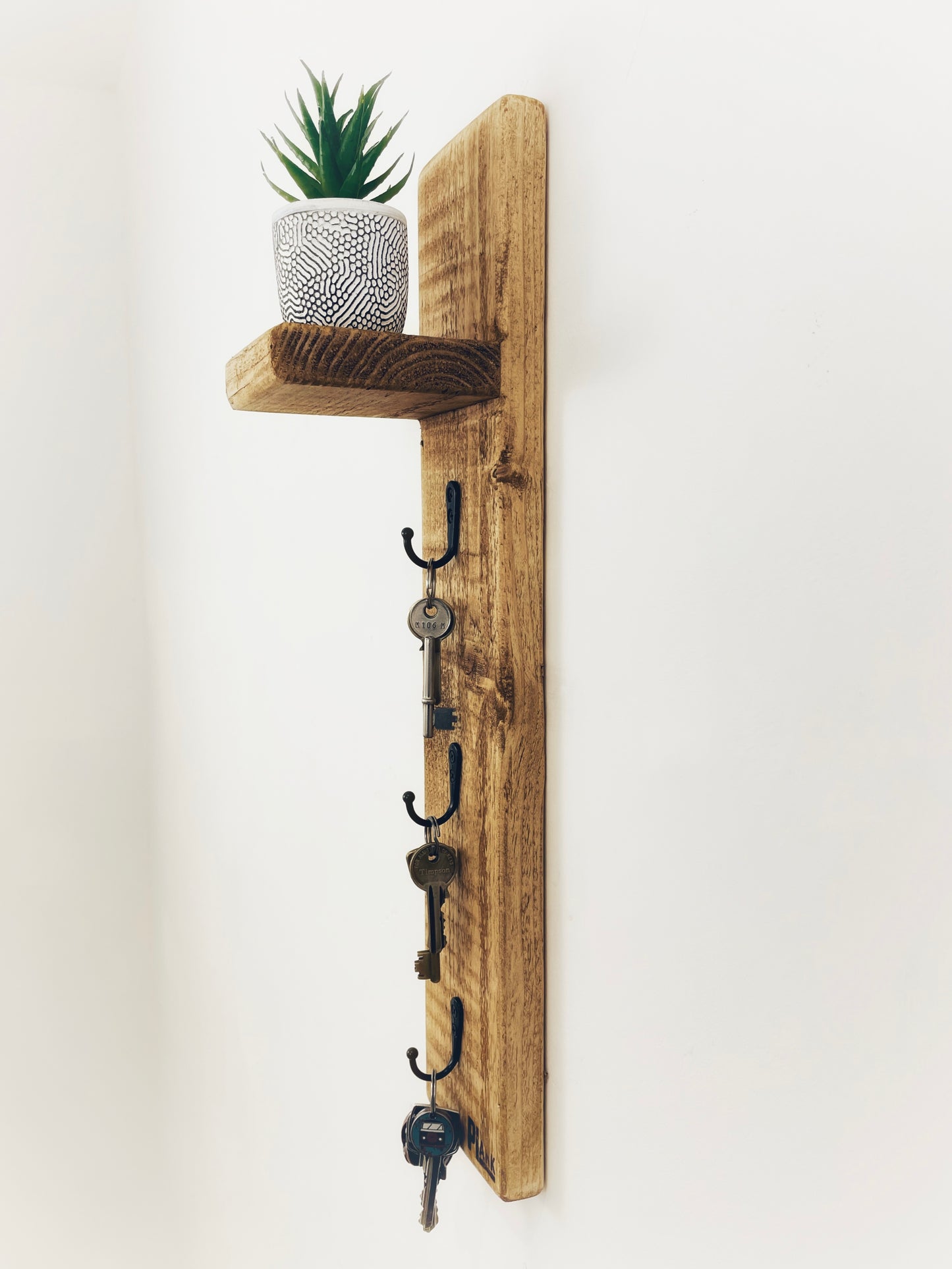 3 Key Hook Holder with Top Shelf