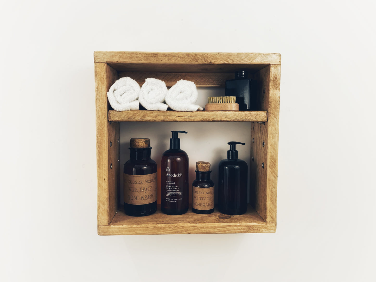 Box Shelf with Adjustable Ledge