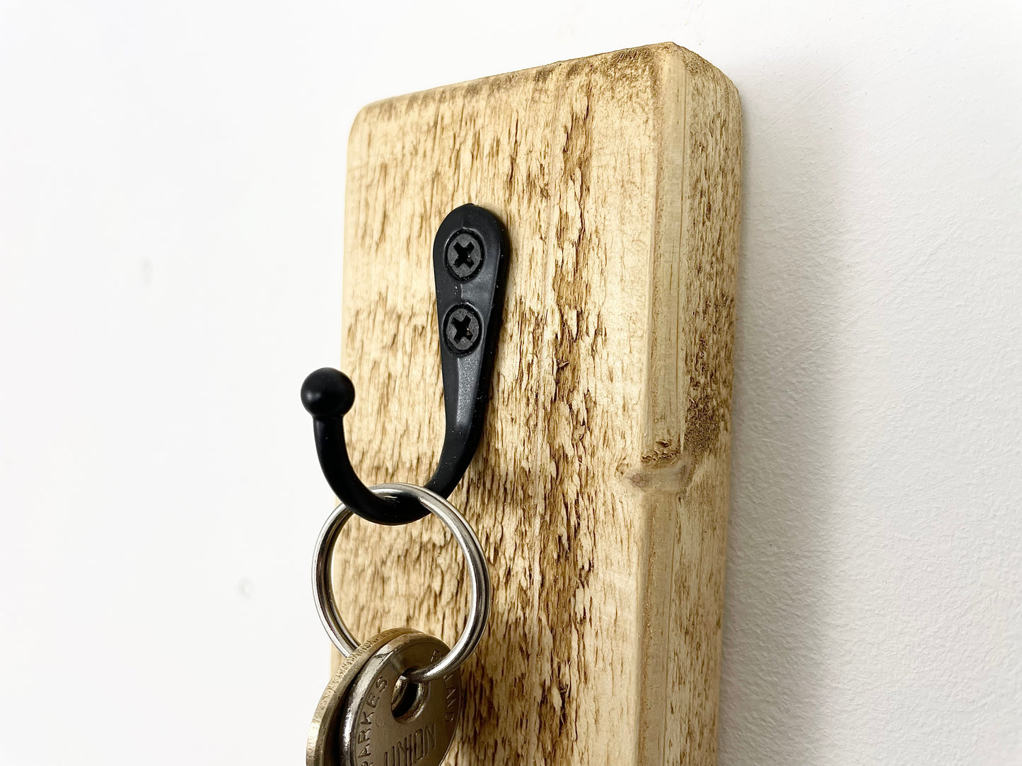 Slim Vertical 4 Key Hook Holder